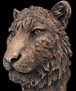 Detaljeret tigerhoved i bronze – naturtro kunstfigur